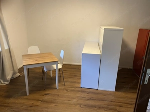 Helles teilmöbliertes Appartement mit Südbalkon und Traumaussicht Bild 2