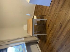 Helles teilmöbliertes Appartement mit Südbalkon und Traumaussicht Bild 7