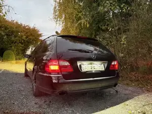Mercedes E320 CDI Avantgarde Bild 3