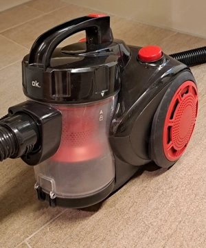 Staubsauger (handlich & leicht) preiswert abzugeben! Bild 2