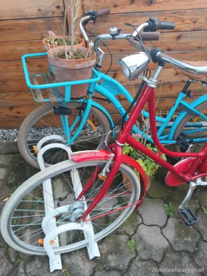 1 Holland Rad & 1 City Bike. Bild 2
