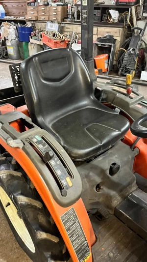 Kubota GB 13 Kleintraktor inkl Scheefräse Bild 4