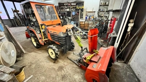 Kubota GB 13 Kleintraktor inkl Scheefräse Bild 2