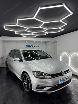 Volkswagen Golf 1,6 TDI*VIRTUAL*SITZHZG.*AppleCare* Bild 3 Volkswagen Golf 1,6 TDI*VIRTUAL*SITZHZG.*AppleCare* Bild 3