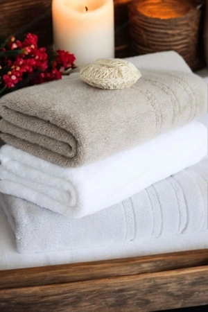 Frau Patricia-Lomi Lomi Massage-Rhythmus des Ozeans  Bild 6