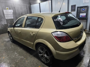 Opel Astra H 1.4 Benzin 90.000 KM neu Vorgeführt  Bild 8