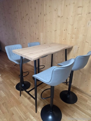 Hochtisch, Holzfarbe neuwertig. Bartisch mit Drehstuhl, silberfarben und grauem Lederbezug. Neu Bild 3