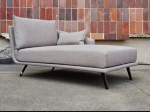 Attomane Diwan von STUA lounge sofa couch Büromöbel