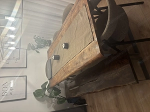 Esstisch aus Massivholz mit Sitzbank (ohne Stühle) Bild 3