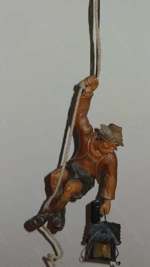 Handgeschnitzte Hängelampe Bild 2