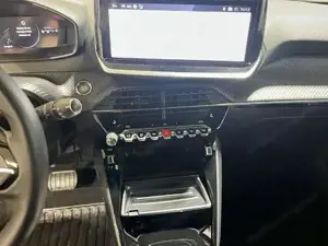 Peugeot 2008 Bild 11