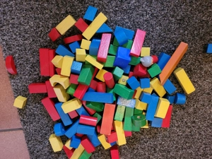 Holzbausteine zu verschenken