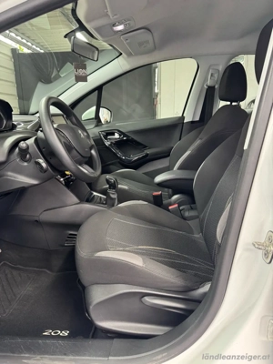 Peugeot 208 1.4 16V VTi Active Klima*Touchscreen*Bluetooth*Navi *ACC Bild 7 Peugeot 208 1.4 16V VTi Active Klima*Touchscreen*Bluetooth*Navi *ACC Bild 7