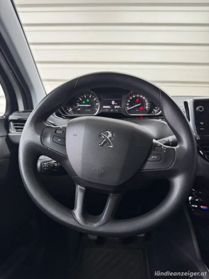Peugeot 208 1.4 16V VTi Active Klima*Touchscreen*Bluetooth*Navi *ACC Bild 9 Peugeot 208 1.4 16V VTi Active Klima*Touchscreen*Bluetooth*Navi *ACC Bild 9