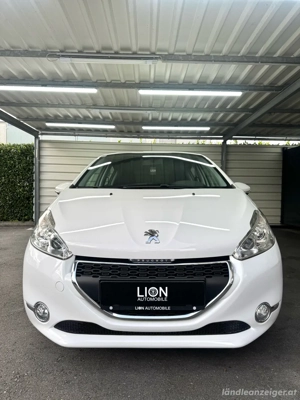 Peugeot 208 1.4 16V VTi Active Klima*Touchscreen*Bluetooth*Navi *ACC Bild 5 Peugeot 208 1.4 16V VTi Active Klima*Touchscreen*Bluetooth*Navi *ACC Bild 5