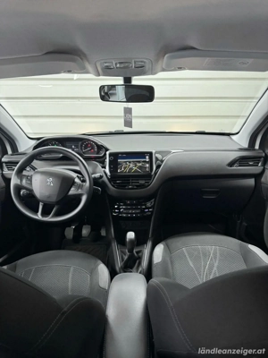 Peugeot 208 1.4 16V VTi Active Klima*Touchscreen*Bluetooth*Navi *ACC Bild 8 Peugeot 208 1.4 16V VTi Active Klima*Touchscreen*Bluetooth*Navi *ACC Bild 8