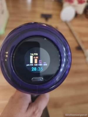 Dyson V12 Detect Slim Absolute kabelloser Staubsauger mit Ladestation gereinigt Bild 5