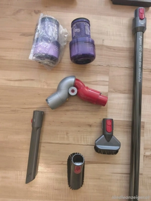 Dyson V12 Detect Slim Absolute kabelloser Staubsauger mit Ladestation gereinigt Bild 7