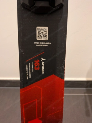 Ski der Marke Atomic Bild 3