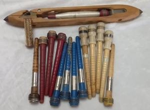 Weberschiffchen & Spulen