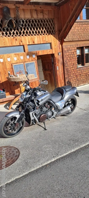 Yamaha Vmax 1700 Bild 2