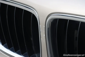 BMW X1 xDrive 20i Aut. Allrad *Pickerl NEU *Service NEU *wenig KM !!! *sofort verfügbar Bild 9