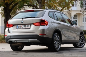 BMW X1 xDrive 20i Aut. Allrad *Pickerl NEU *Service NEU *wenig KM !!! *sofort verfügbar Bild 3