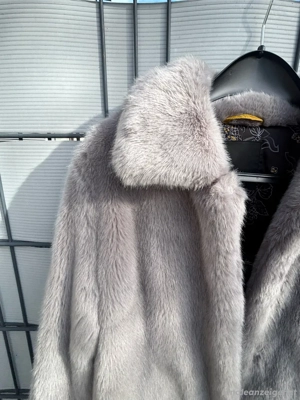 Plüschmantel Neu Grösse 38 Bild 4