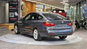BMW 318 Bild 11