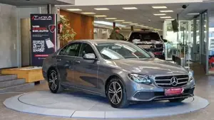 Mercedes-Benz E 200 Bild 13