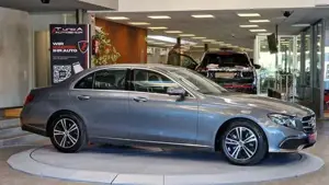 Mercedes-Benz E 200 Bild 6