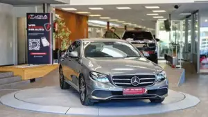 Mercedes-Benz E 200 Bild 12