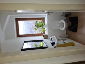 Schön gelegene, voll möblierte Bild 6