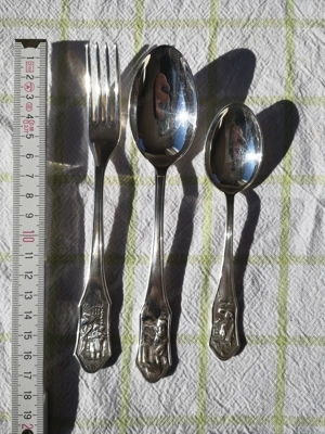 Versilbertes & verziertes Dessert-Besteck Marke BERNDORF 3T Bild 3