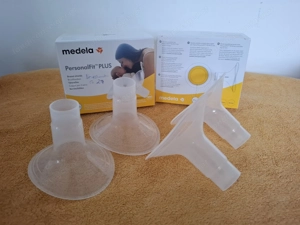 Medela PersonalFit PLUS Doppelpumpset mit Brusthauben 27 mm