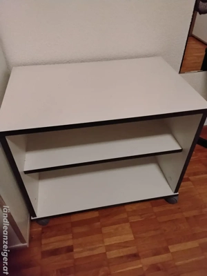 Möbel Stück  Bild 2