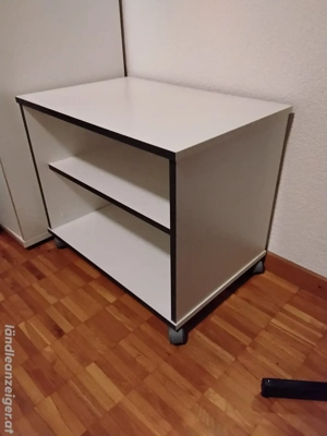 Möbel Stück  Bild 3