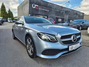 Mercedes-Benz E 220 Bild 3