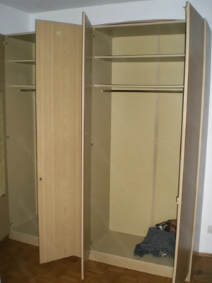 Kleiderschrank zu verschenken Bild 2