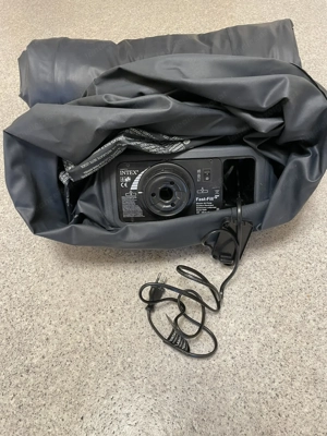 Verschenke aufblasbares Bett (190 x 140 x 40) Bild 5