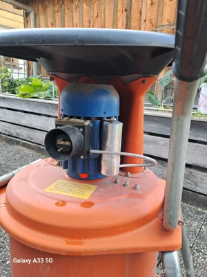 Häcksler zu verkaufen  Bild 3