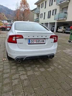 Volvo S60 R-Design Bild 3