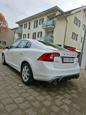 Volvo S60 R-Design Bild 4