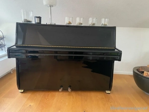 Hyundai Piano U-810  Bild 2