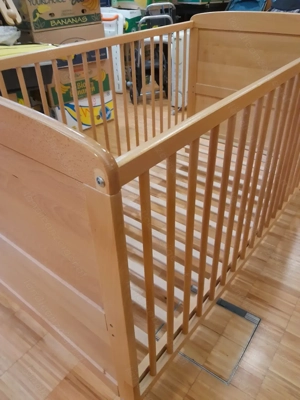 Kindergitterbett höhenverstellbar Bild 3
