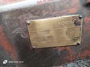 Traktor David Brown 880 mit Frontlader Bild 3