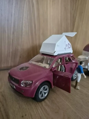 Schleich Abenteuer-Auto mit Anhänger und Pferd Bild 3
