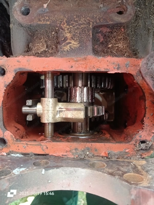 Traktor David Brown 880 mit Frontlader Bild 6