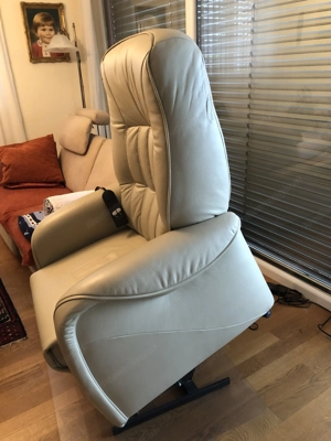 Fernsehsessel mit Aufstehfunktion Bild 3