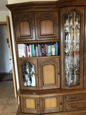 Wohnzimmerschrank  Bild 2